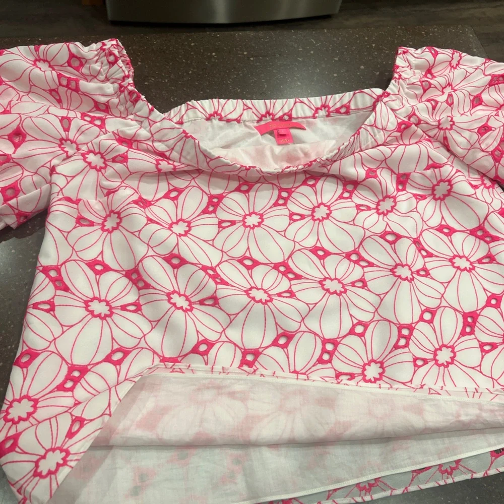 Lily Pulitzer Lesley off shoulder pink and white fully lined eyelet top. - Picture 8 of 8